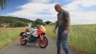 Sršeň se raduje: Yamaha po dlouhé době udělala nádhernou motorku. A taky skvěle jezdí