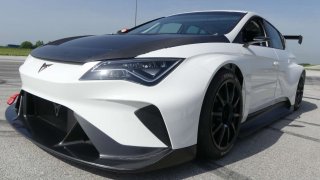 CUPRA e-Racer testy na okruhu v Chorvatsku