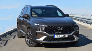 Test Hyundai Santa Fe PHEV: Nejdostupnější sedmimístný plug-in hybrid na trhu