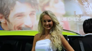 Hostesky autosalon Paříž