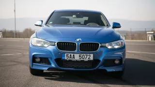 BMW 320d xDrive je lákavá ojetina 13