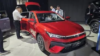 JAC J7 Plus