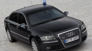 Audi A8 druhé generace 7