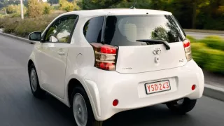 Toyota iQ