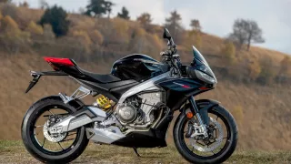 Aprilia Tuono 660 Factory