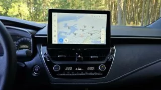 Toyota Corolla sedan 1.8 Hybrid GR Sport