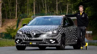 Renault Mégane R.S. odkrývá své tvary 1