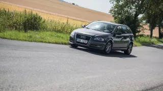 I s naftovým Audi A3 se solidně svezete. 4