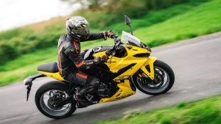 Suzuki GSX-8R