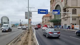 Namalovaný zub na magistrále mate řidiče čtyři roky. Praha ho chce ale už brzy využít