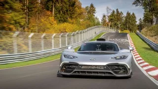 Mercedes-AMG One pokořil další rekord. Na italské Monze vypráskal konkurenční Porsche o neuvěřitelných 12 sekund