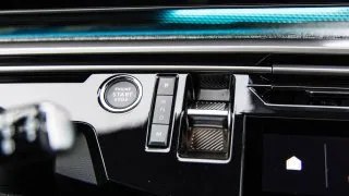 Peugeot 5008 Hybrid 145 e-DCS6