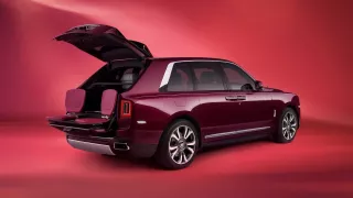 Rolls-Royce Cullinan Belle Wildberry