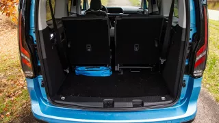 Ford Grand Tourneo Connect manuál