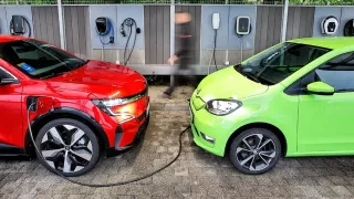 Hybridní a elektrické pohony: Vyznáte se ve všech typech?