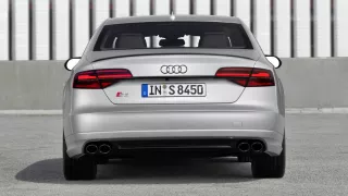 Audi S8 Plus