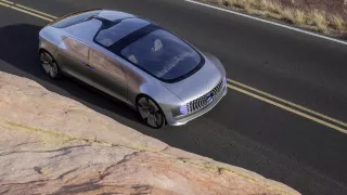 Mercedes-Benz F 015 Luxury in Motion - Obrázek 13