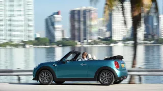 Mini Cooper Cabrio pro rok 2016 - Obrázek 6