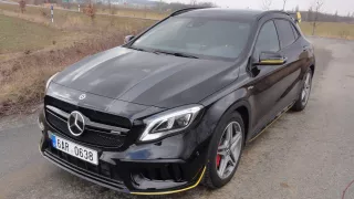 MERCEDES-AMG GLA 45 – exteriér 1