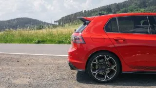Volkswagen Golf GTI Edition 50