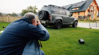 Defender OCTA, česká premiéra