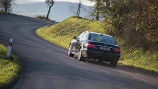 Mercedes-Benz E 220 CDI jízda 10