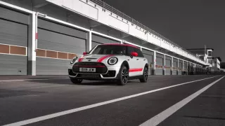 MINI John Cooper Works Clubman 15