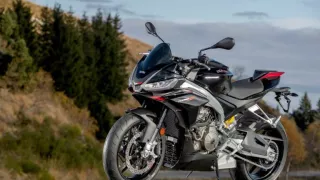 Aprilia Tuono 660 Factory