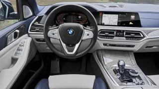 BMW X7 interiér