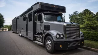 Freightliner Coronado