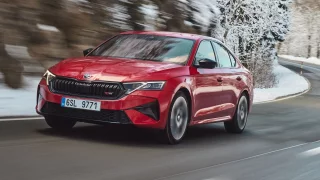 Nová Škoda Octavia RS budí víc emocí nejen díky vyššímu výkonu. Pokutu za emise má v ceně