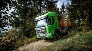 Nejnovější Tatra se do lesa nebojí. Nepřehlédnutelná novinka z Kopřivnice má speciální poslání