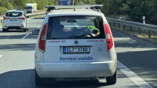 České silnice brázdí extrémně vzácná Škoda Roomster. Vznikly jen čtyři kusy a jen tak vám neujede