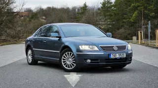 Ojetý Volkswagen Phaeton vás za 100 tisíc zahrne komfortem. Očekává ale pečlivého majitele