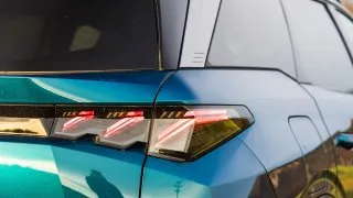 Peugeot 5008 Hybrid 145 e-DCS6