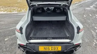Aston Martin DBX S