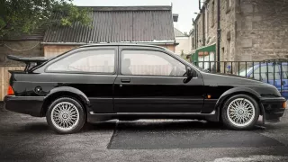 Ford Sierra RS500 Cosworth je vyhledávaná rarita. 