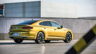 Volkswagen Arteon R-Line 2.0 TSI exteriér 7