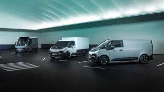 Renault představuje budoucnost elektrických dodávek. Oživil i své legendy