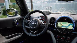 Prvním hybridem MINI se stal Countryman. 4