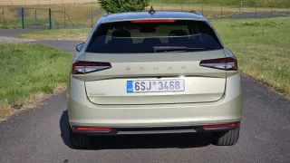 Škoda Superb Combi 1.5 TSI mHEV