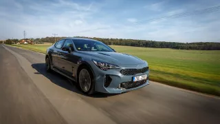 Kia Stinger Carshot 10