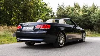 BMW 330i Convertible E93