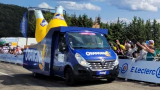 Tour de France, reklamní konvoj