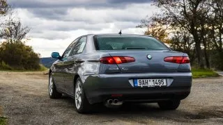 Alfa Romeo 166