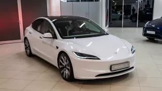 Tesla Model 3 Highland