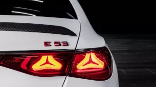 Mercedes-AMG E 53 HYBRID 4MATIC+: