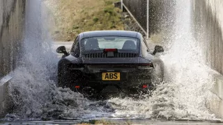 Porsche 911 testování prototypů osmé generace