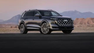 Nafta jako základ, sedm míst k sezení a spousta luxusu. Nové Audi Q9 už zná i svou cenu