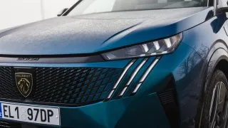 Peugeot E-5008 Dual Motor